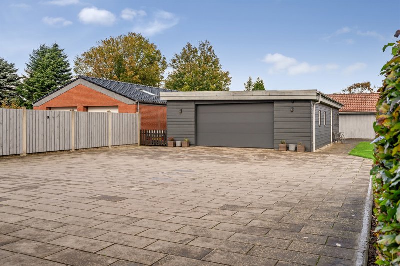 Property image number 2