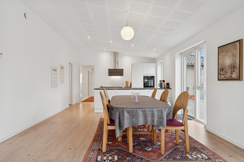 Property image number 8