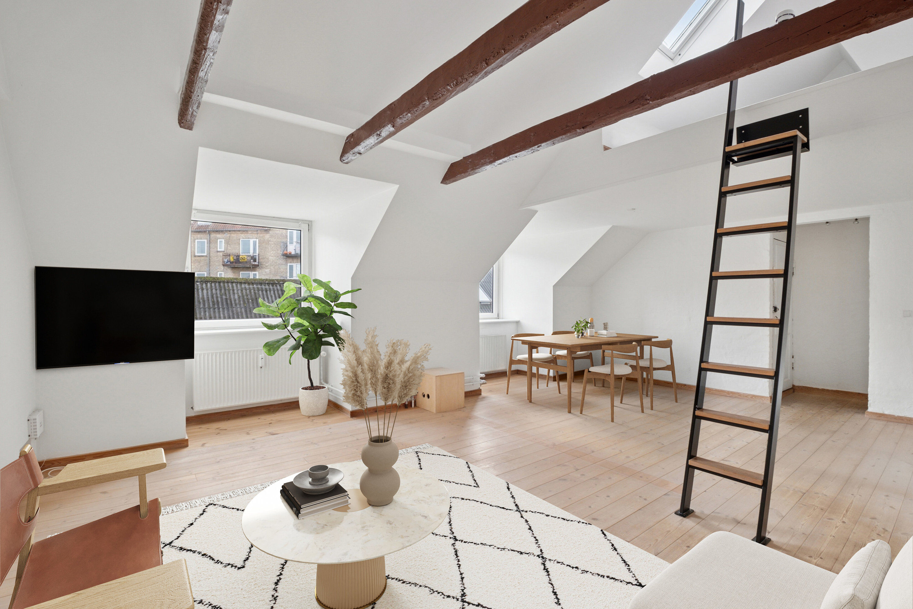 Hus, 45 m², grund 465 m²