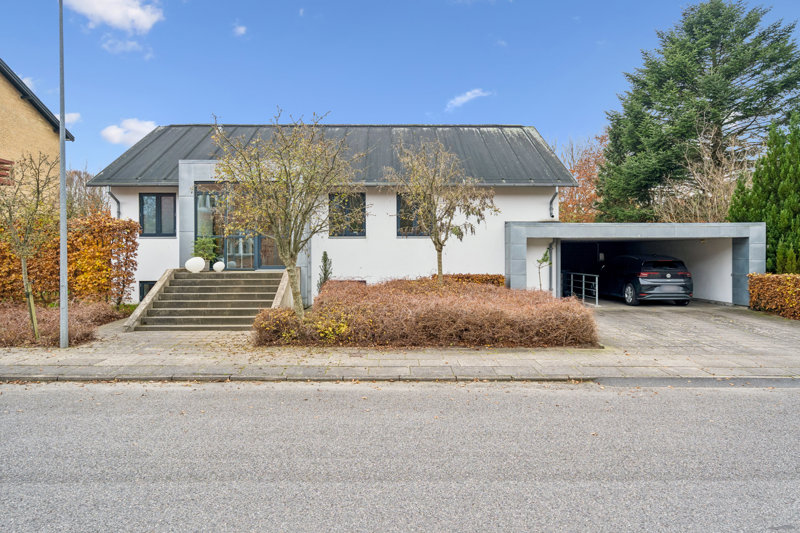 Property image number 2