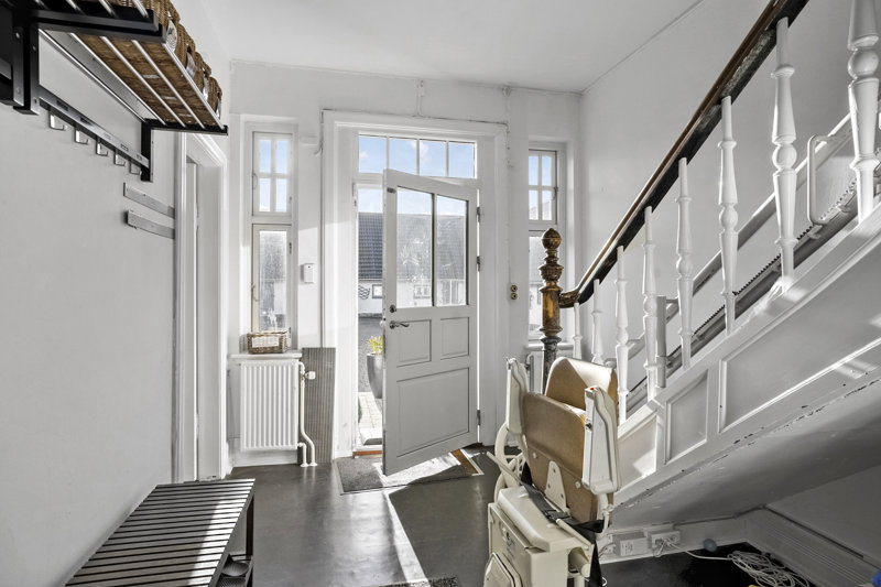 toggle-gallery-image