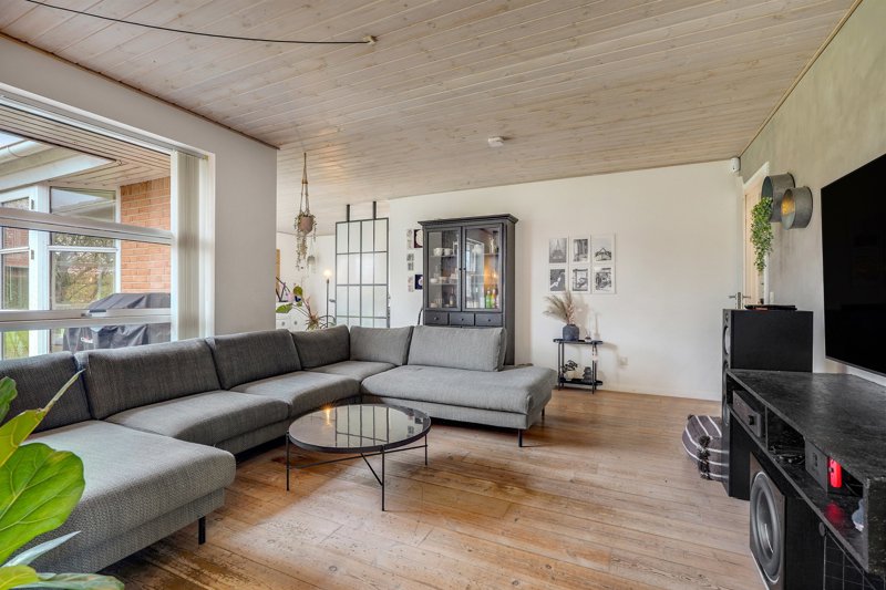 Property image number 8