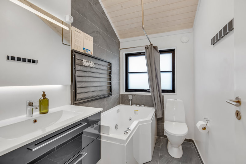 Property image number 8