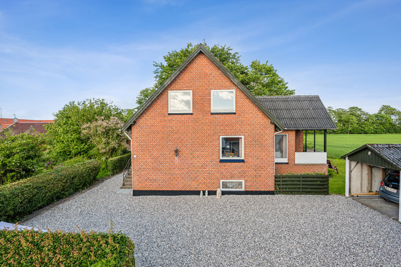 Property image number 1