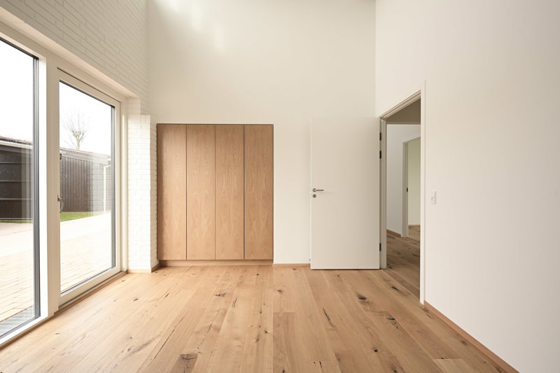 toggle-gallery-image