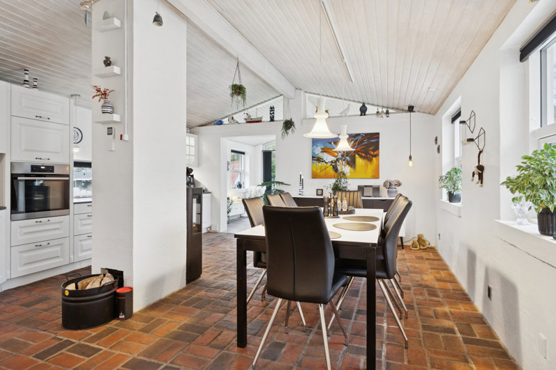 Property image number 2