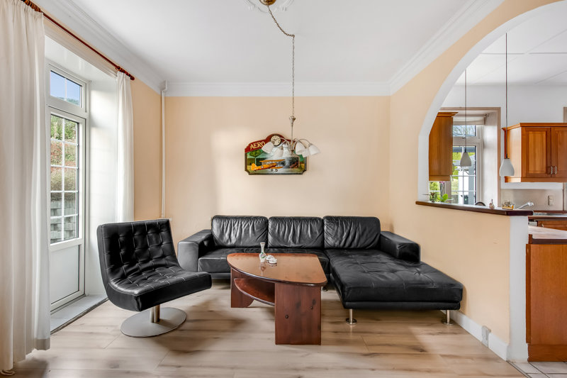 toggle-gallery-image
