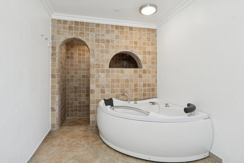 Property image number 8