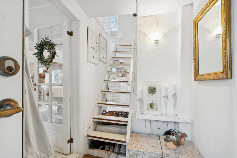 toggle-gallery-image