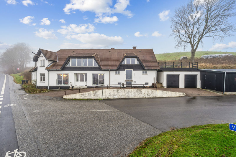 Property image number 2