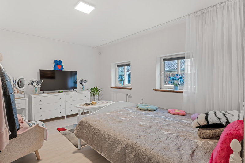 Property image number 8