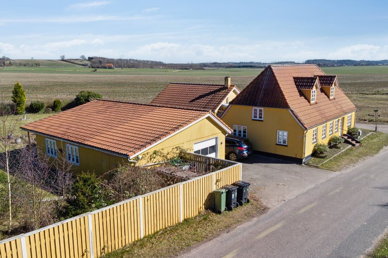 Property image number 2