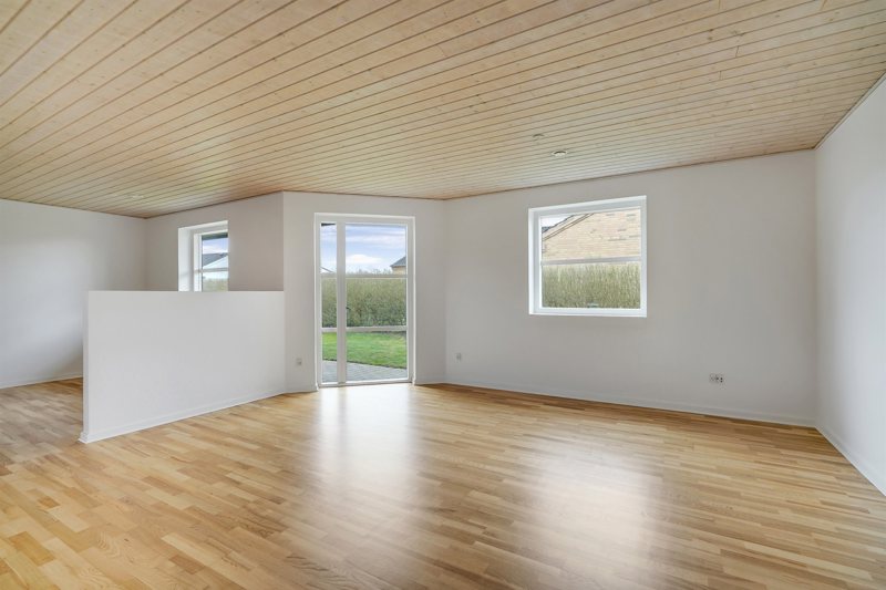 Property image number 6