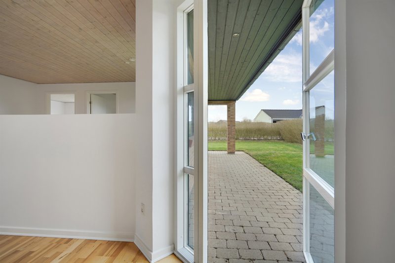 Property image number 8