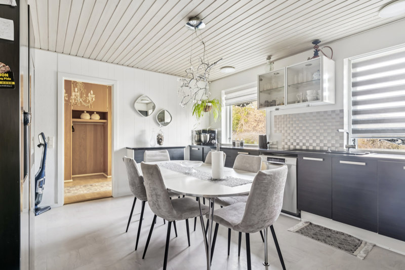 Property image number 8