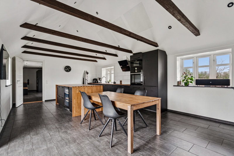 Property image number 2
