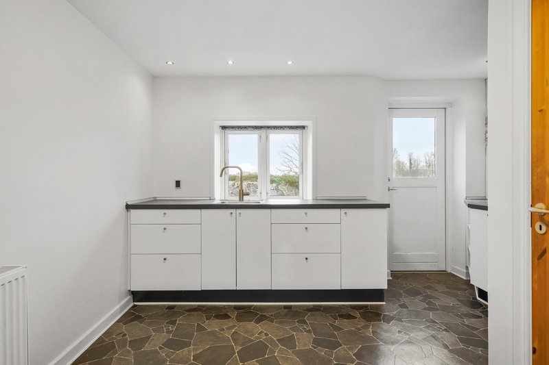 Property image number 8