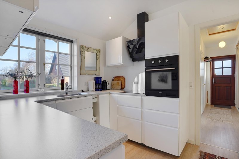 Property image number 8