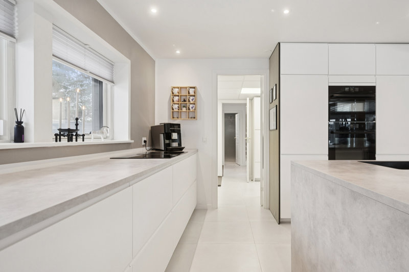 toggle-gallery-image