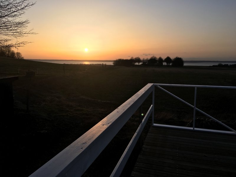 toggle-gallery-image