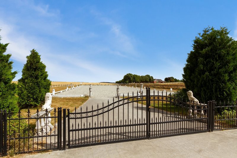 Property image number 2