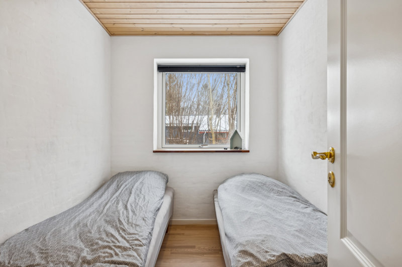 toggle-gallery-image