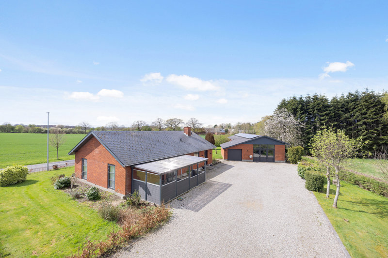 Property image number 2