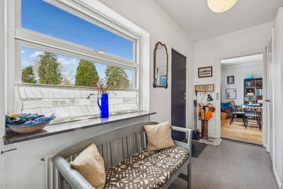 Arkitekttegnet villa fra 1937 med lys og funktionel planløsning