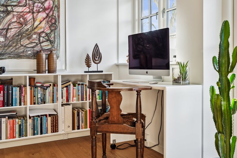 toggle-gallery-image