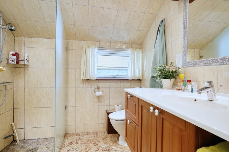 Property image number 8