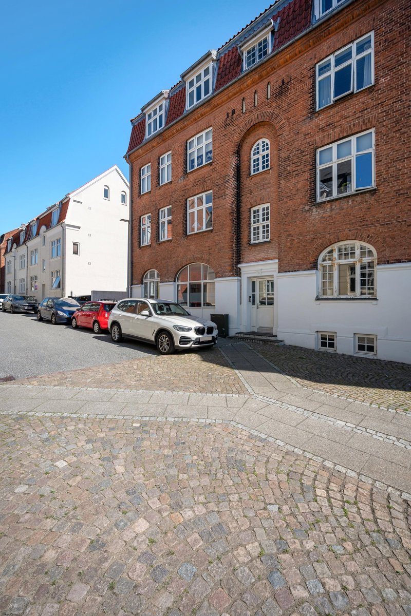 Property image number 2