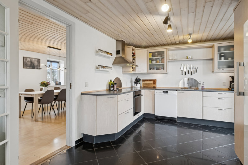 Property image number 8