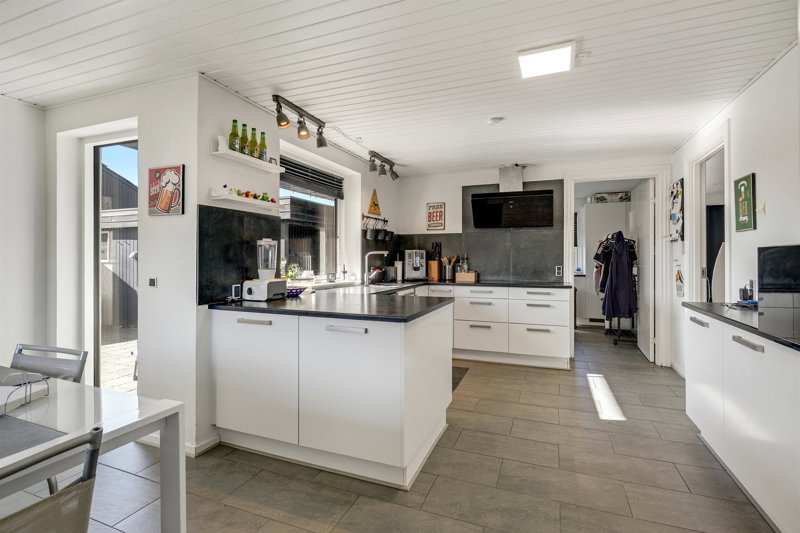 Property image number 2