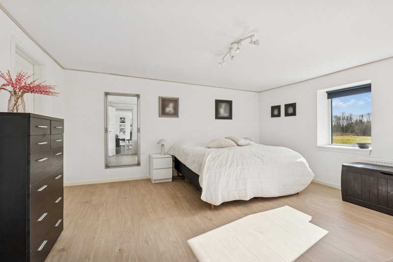 Property image number 8