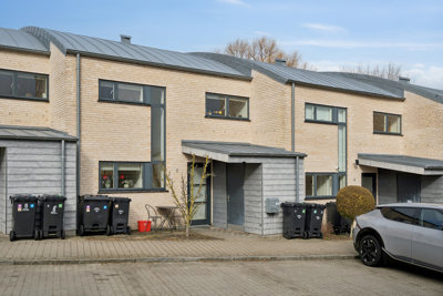 Sjældent udbudt rækkehus med grøn udsigt