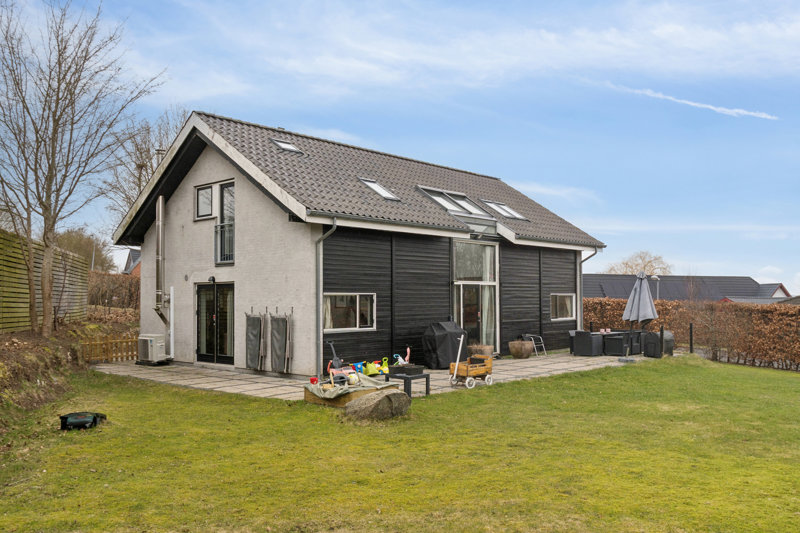 Property image number 2