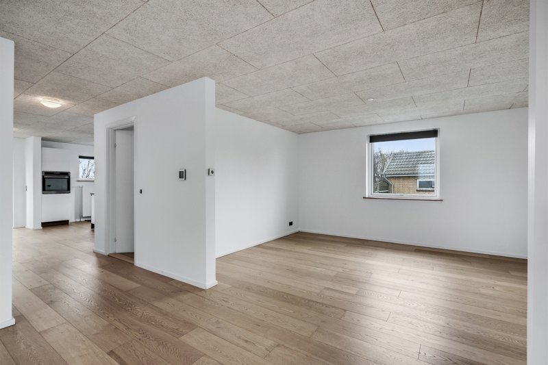 Property image number 8