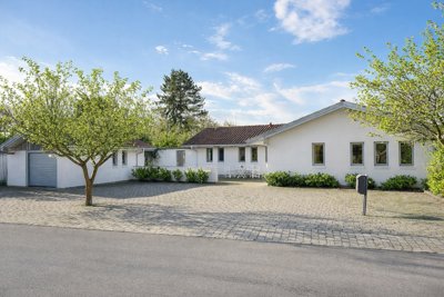 Hyggelig ét-plans villa