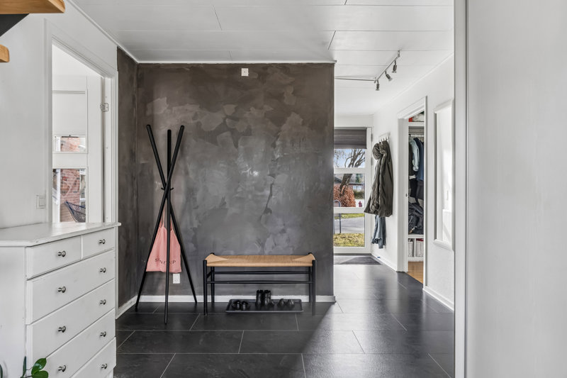 toggle-gallery-image