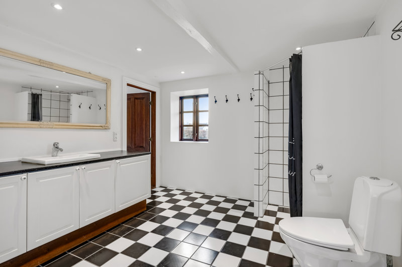 Property image number 6