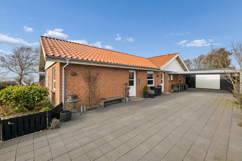 Property image number 2