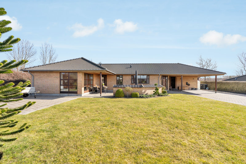 Property image number 1