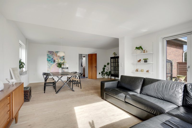 Property image number 8