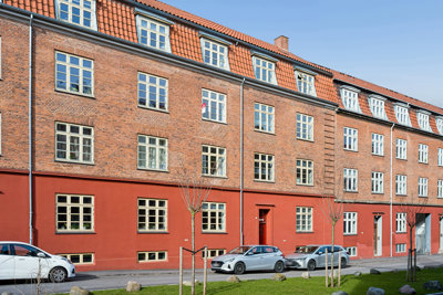 Charmerende og lys lejlighed med perfekt beliggenhed