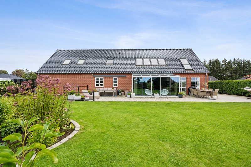 Property image number 2