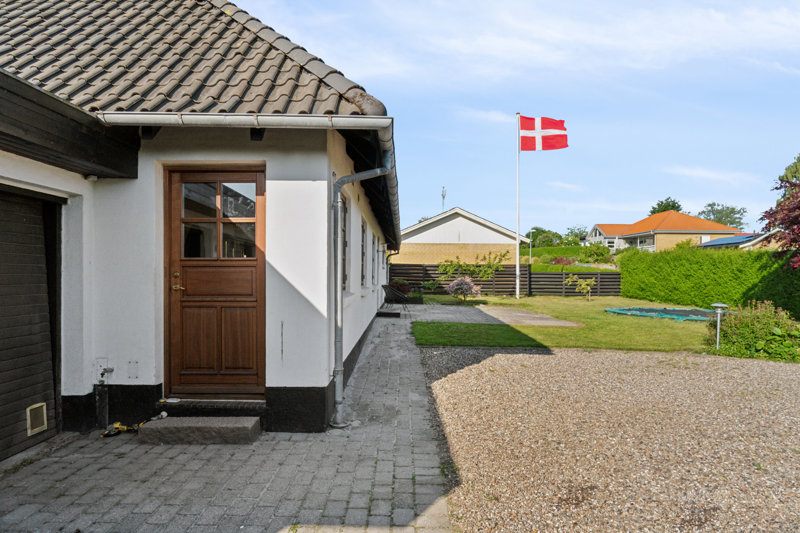 Property image number 2