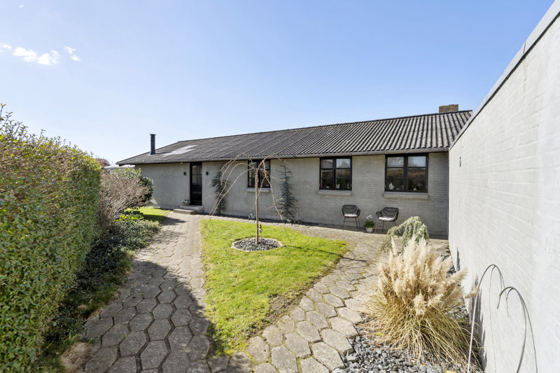 Property image number 1