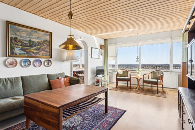 Sammenlagt lejlighed på 14. etage med spektakulær panoramaudsigt og over 12 meter altan