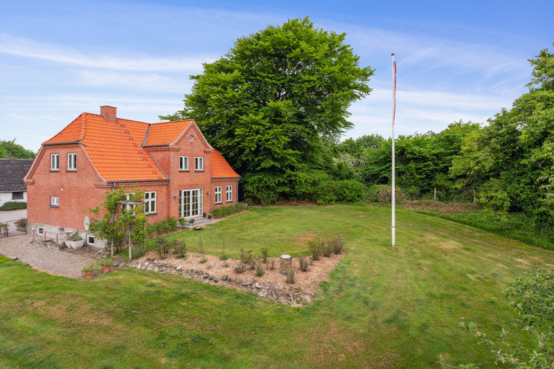 Property image number 2