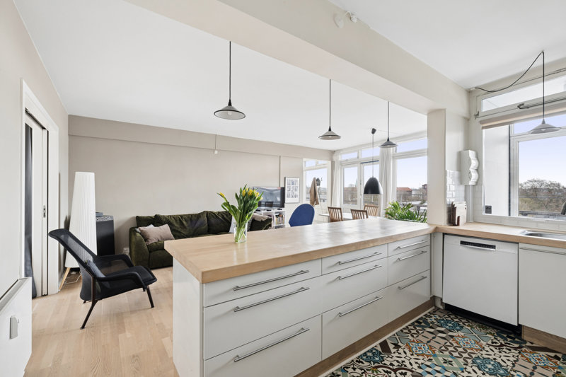 Property image number 2